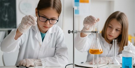 Badanie pH w szkołach – jak korzystać z cyfrowego miernika pH w edukacji